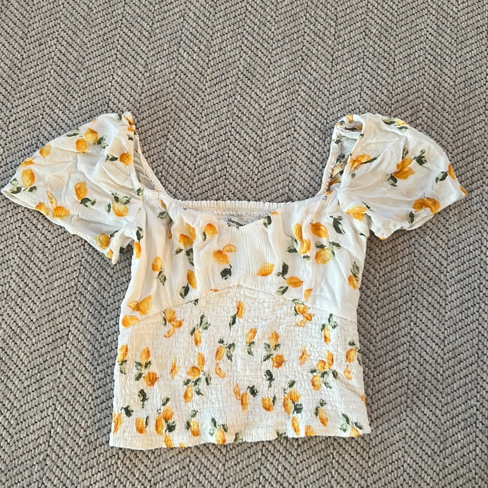 Abercrombie & Fitch 🍋 crop top
